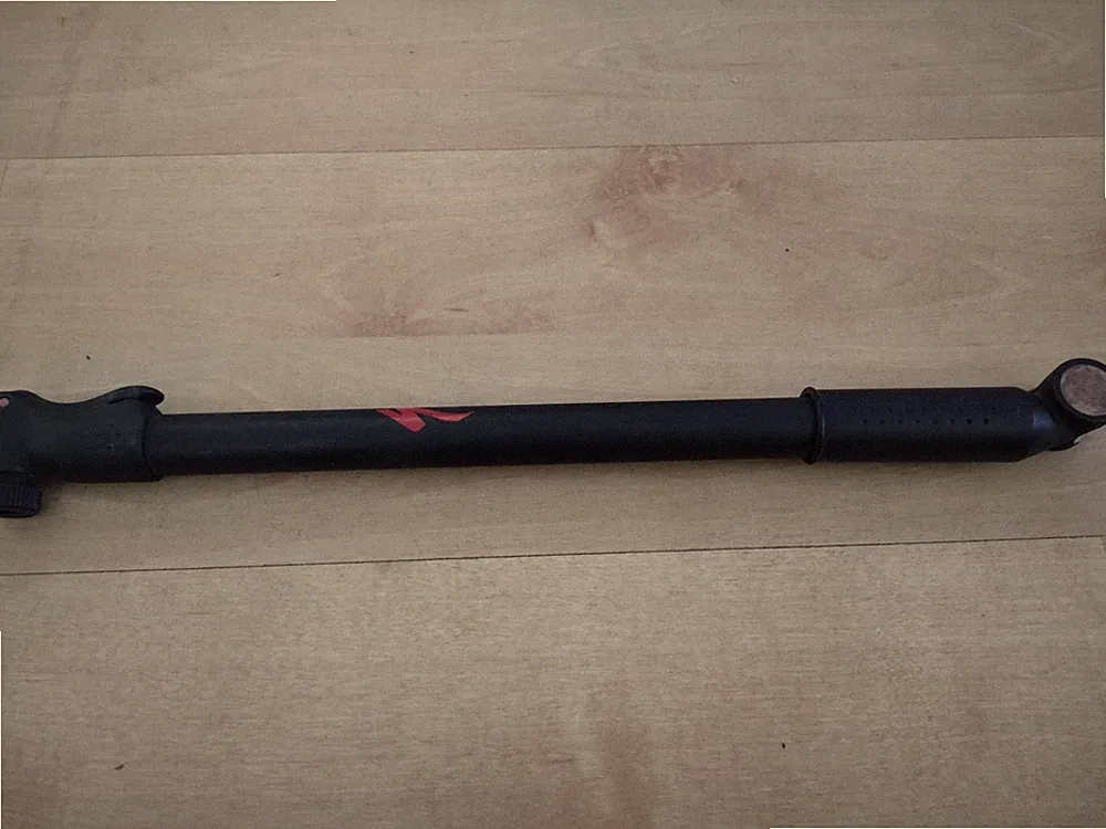 Frame Mounted Bicycle Pump Schrader Valve Specialized