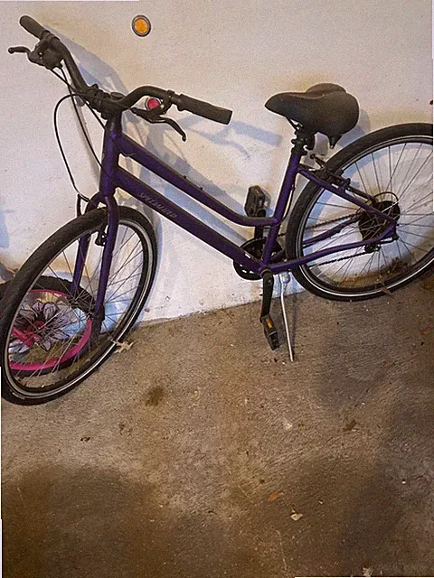 specialized bike hardly used