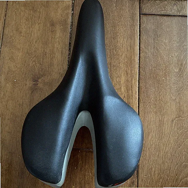 Specialized Body Geometry Gel Black Cutaway Bicycle Seat Saddle
