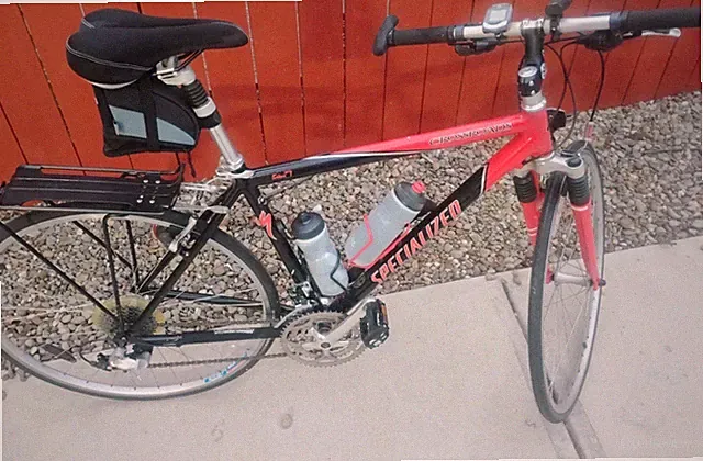 Specialized Crossroads Hybrid Bike 700C Red/Black Flat Bar Aluminum Rear Rack