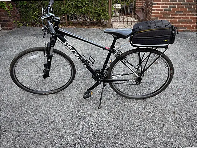 Specialized Crosstrail Sport Bike - Size Medium