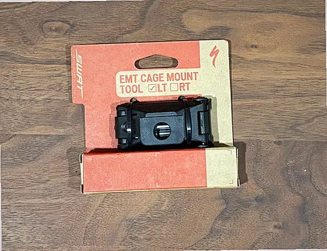 Specialized EMT MTB Multi Tool and Cage Mount SWAT for Zee Bottle Cage