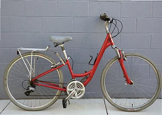 Specialized Globe Carmel 05 Hybrid Low Entry Bike 700 c wheel. Red