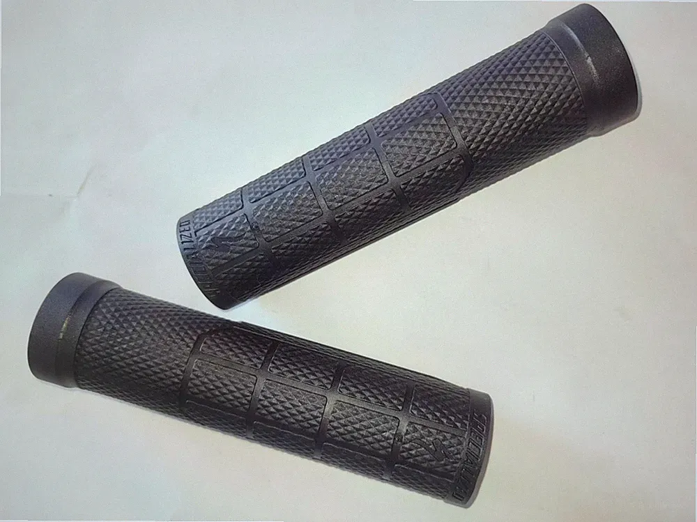 Specialized Handlebar Grip Lock On 130mm MTB Bike grips Hard Rubber