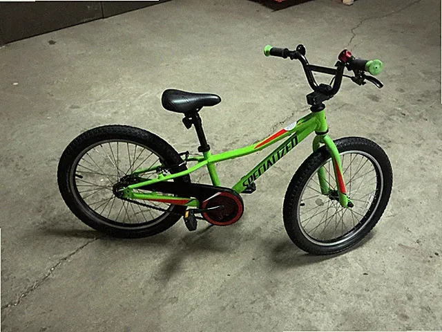 Specialized Riprock 20" Kids Mountain Bike Green Aluminum Frame