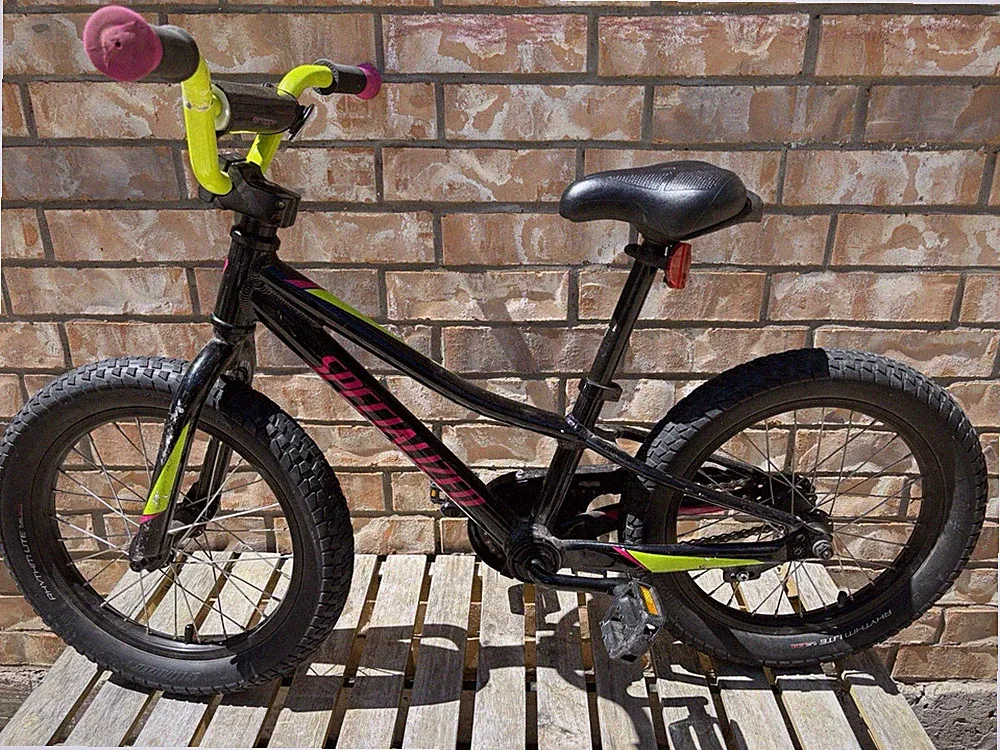 Specialized Riprock Kids Bike Bicycle