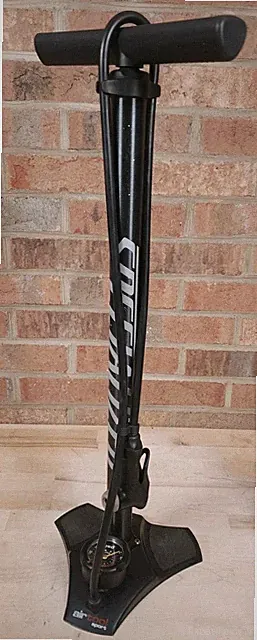 Specialized Sport Airtool Bike Bicycle Pump Metal Base 410cc