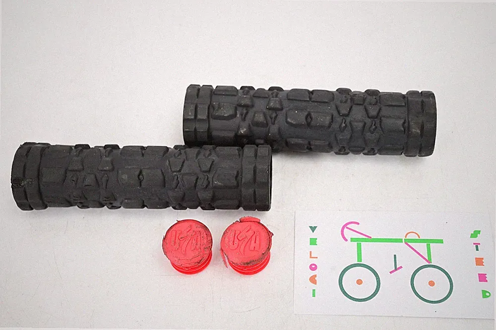 Vintage Black Specialized Bicycle Bike Grips 90’s MTB Mountain Bike w/ End Plugs